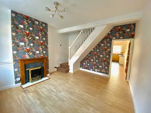 Lounge- click for photo gallery